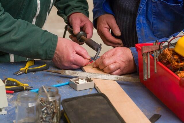 La caisse à clous: l'atelier du coeur - Jean Pierre Hervochon